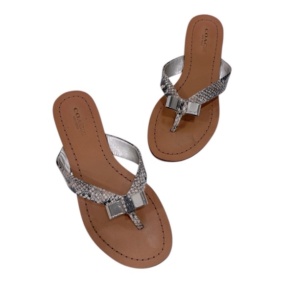 Coach Silver Sandals with Decorative bow Coach Sable Thong Sandals Women’s 5 B - Picture 4 of 11